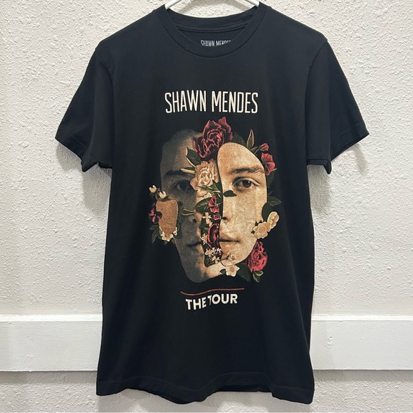 Shawn Mendes The Tour Unisex T-Shirt Size Medium - Picture 1 of 3